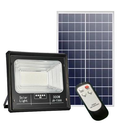 China 30000H 200W 300W ABS LED Solar Flood Light Outdoor Projector Lighting for sale