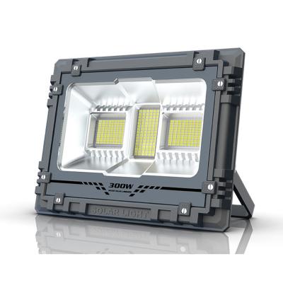 中国 緩和されたガラスLEDセンサーの太陽洪水ライト家の照明装置 販売のため