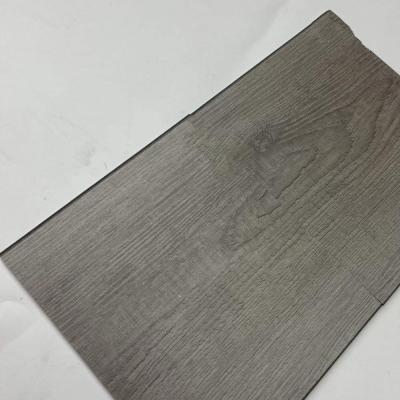 China 12mm 7mm 3mm 4mm Spc Vinyl Flooring Waterproof Anti Slip UV Surface for sale
