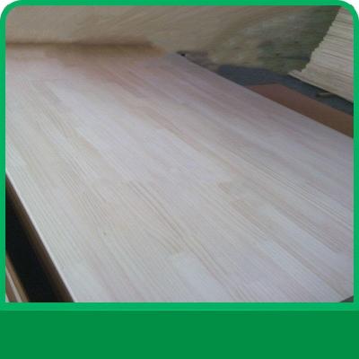 China UV Coating 600mm 900mm Pine Wood Finger Joint Board Grade AA/AB for sale