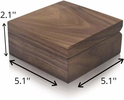 Китай 5.1inch персонализировало квадрата шкатулки для драгоценностей грецкого ореха коробку деревянного деревянную с магнитной крышкой продается