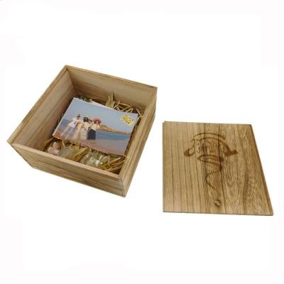 China Multi Purpose Wood Gift Packaging Boxes Solid Wood Keepsake Box for sale