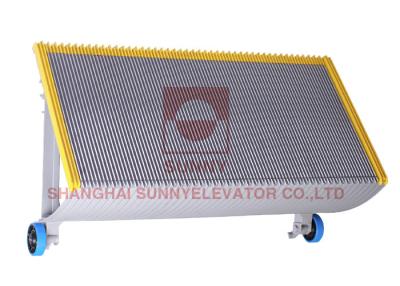 China Yellow Demarcation Strip Elevator Spare Parts 1000MM Aluminum Elevator Step for sale