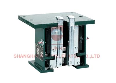China Passenger Elevator Spare Parts Overspeed Progressive Safety Gear 2.5m/S for sale