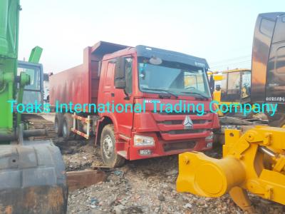 China 15 usados Ton Dump Truck Sinotruk Tipper acarrean HOWO 375 caballos de fuerza en la promoción en venta