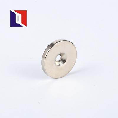 China Industrial Magnet Disc N52 Neodymium Countersunk Hole Strong Tiny Countersunk Magnets for sale