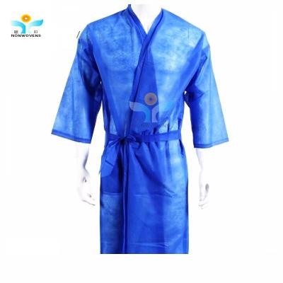 中国 100%のバージンの快適な通気性の男性の使い捨て可能な着物ローブ140*110cmのポリプロピレン 販売のため