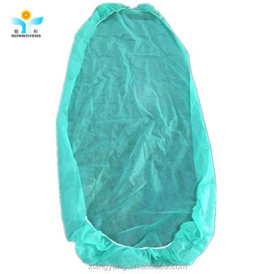 China 60x210CM Disposable Bed Sheet Roll For Hospital Breathable for sale