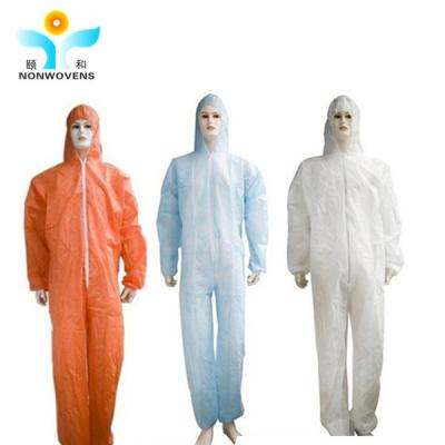 China traje protector disponible encapuchado no tejido de la bata protectora de 55gsm PP SMS para la industria a prueba de polvo en venta