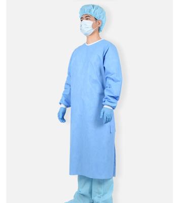 China vestido médico no tejido disponible médico de los PP Spunbonded del vestido del aislamiento 18-40gsm en venta
