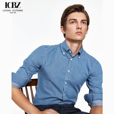 China Camisa masculina de padrão sólido Camisa casual de negócios em algodão puro Denim Azul à venda