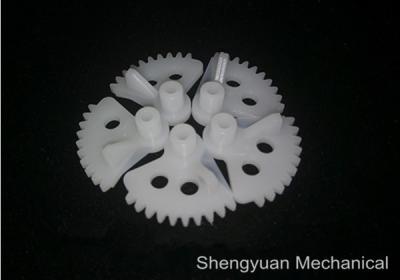 China La precisión adapta el engranaje compuesto plástico, molde inyectado para la silla del masaje en venta