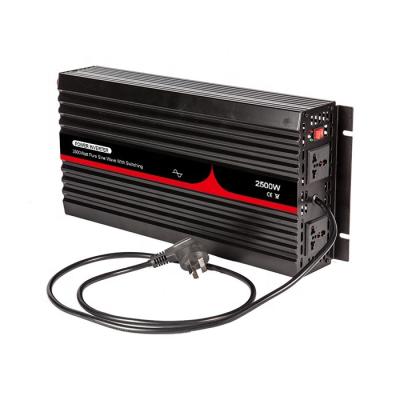 China 2500W Single Phase Inverter Pure Sine Wave Hybrid Solar Inverter With Switching for sale