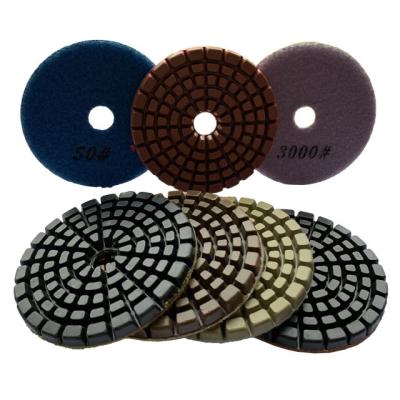 中国 適用範囲が広いダイヤモンドの磨くディスク4インチの樹脂の床の磨くパッド 販売のため