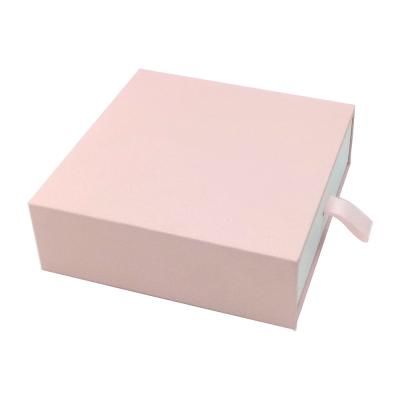 China VAC Tray Hard Gift Boxes CMYK 4C Offset Pink Magnetic Box for sale