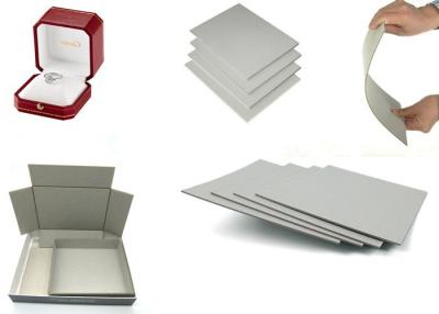 China Cartón gris estándar del tamaño 1050gsm 1.70m m para hacer la caja de regalo de papel en venta