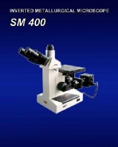 China Microscopio metalúrgico práctico económico invertido con el iluminador de 6V 30W en venta