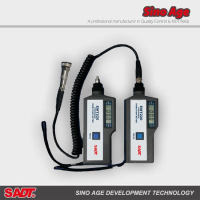 China 0.1～199.9 m/s2 Acceleration EMT220 Digital portable Vibration Meter with Temperature-Measuring for sale