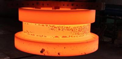 China anéis de aço inoxidável laminados a alta temperatura do forjamento 34CrNiMo de 4000mm para as engrenagens internas à venda