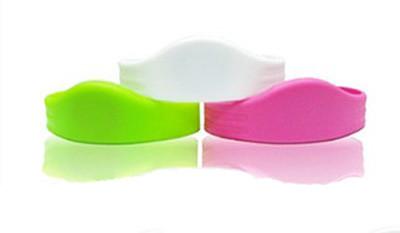China  Ultralight chip Silicone wristbands en venta