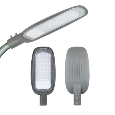 China Garden Outdoor LED Street Light Waterproof IP65 High Power High Brightness 150W Road Pole Lamp en venta