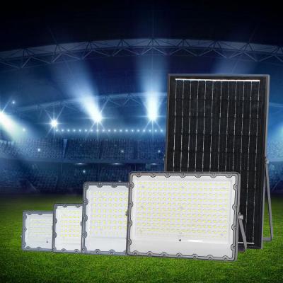 China Günstigere Solarreflektorlicht Außenprojektor Flutlicht LED Fernbedienung Wasserdichtes Flutlicht 40W 60W 120W zu verkaufen