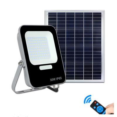 China 20W 150W 200W IP66 Energy Saving Solar Powered Flood Lights waterproof IP65 easy install for sale