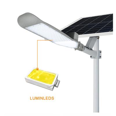 Chine 4500lm vie fonctionnante élevée de la lumière d'inondation de panneau solaire du lumen IP67 50000h à vendre