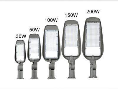 中国 アルミニウムIP65屋外LEDの街灯の高性能モジュラーSMDスマートなAC 50w 100w 120w 150w 500w 販売のため
