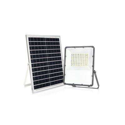 中国 IP65ダイスは鋳造アルミの収容30W太陽洪水ライト等級A+の太陽電池の高い発電の庭の使用ライトを 販売のため