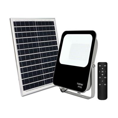 China 10000 Lumens Reflectores IP65 Outdoor Water Discharge 12 volt 100w Solar Flood Light for sale
