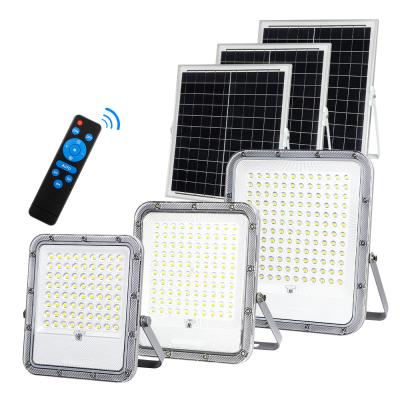 China Garden LED Solar Powered Flood Lights 30w 60w 100w Super Bright Security Long Life IP67 for sale
