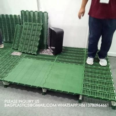 China 600*600mm Plastic Slats Blind Floor For Pig Farrowing Crate Equipment automatic pig injection for sale