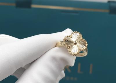 中国 美しい証明された18K金の婚約指輪、ダイヤモンドのないアルハンブラ甘いリング 販売のため