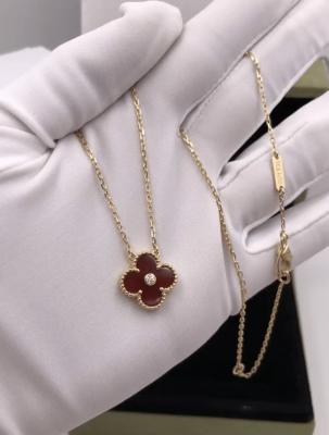 China Yellow Gold Red Agate 18K Gold Diamond Necklace With One Diamnd for sale