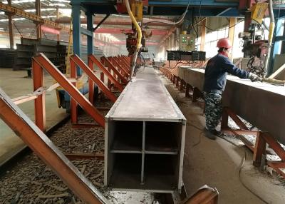 Chine Constructeurs soudés de bâtiment d'acier de construction/colonne de boîte en acier/poutres en caisson en acier à vendre