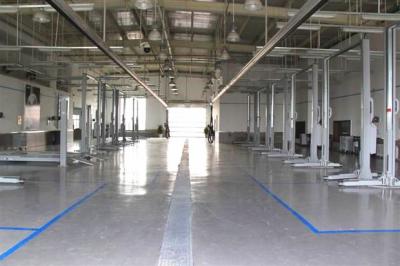Китай Облегченная мастерская стальной структуры Префаб для ремонтных мастерских автомобиля/магазина механика продается