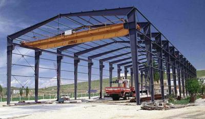 China Heavy Industrial Steel Structure Workshop With Crane Prefab Designed 50 Years Service Life for sale