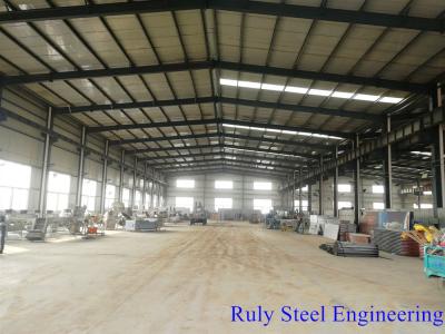 China Estructura de acero porta del marco del panel del aislamiento Warehouse en venta