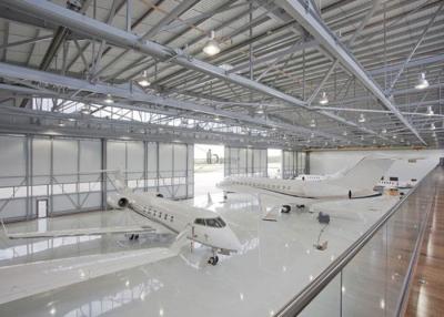 China Hangar de acero prefabricado del aeroplano de los edificios del hangar del metal de los hangares de los aviones en venta