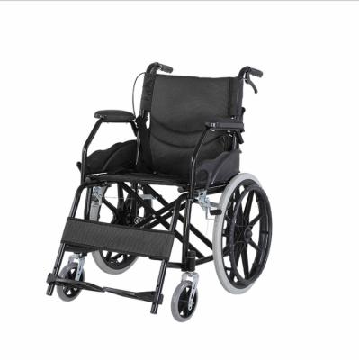 China Silla de ruedas médica de acero del transporte que dobla la silla de ruedas manual básica para el CE paciente aprobado en venta