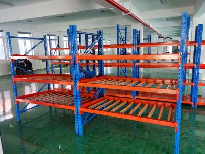 Cina scaffale ral di flusso del caerton di colore dell'acciaio laminato di 2mm su misura per il magazzino in vendita