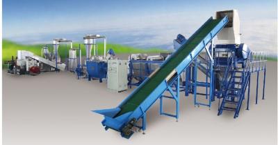 China Pp Pe Film PET Recycling Line Saving Water , Plastic Washing And Drying Machine for sale