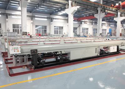 中国 Iso大きいCapataiyの高速プラスチック管機械HdpeのPprの管の口径測定の真空 販売のため