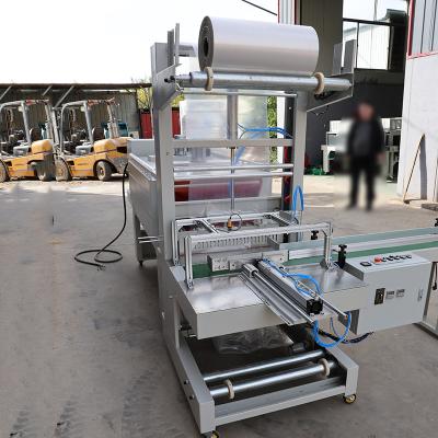 China Máquina de embalaje de estilo manguito de sellado térmico de acero inoxidable 2KW 8Kg/Cm2 Presión del aire en venta