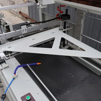 Chine Machine d'emballage à film rétrécissant thermique entièrement automatique adaptée aux applications médicales à vendre