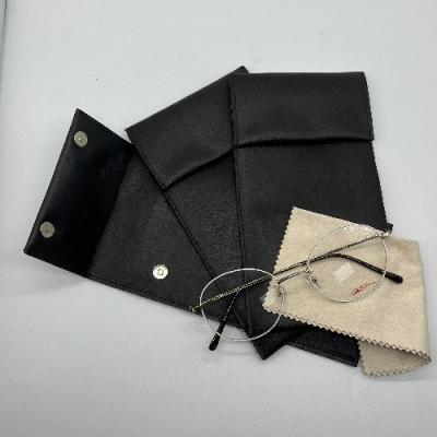 Chine Le monocle de Fortable de poche en métal a adapté Logo Soft Sunglasses Case aux besoins du client à vendre