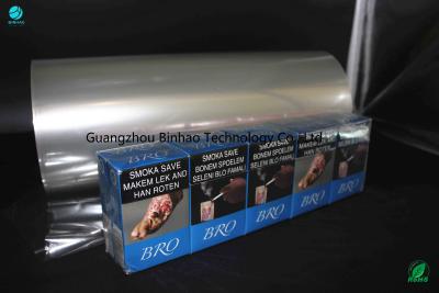 Chine Petit pain de film brillant d'emballage de PVC de résistance à l'abrasion pour la cigarette nue à vendre