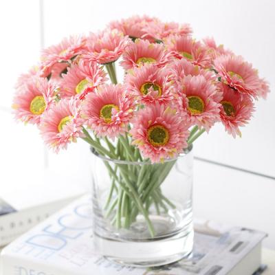 China Durable Popular Single Stem Daisy Flower Home Decor Table Flower Artificial Flowers Suppliers for sale