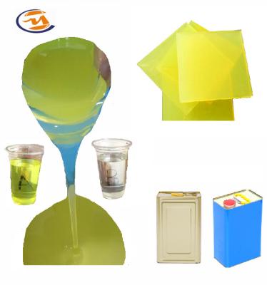 China Costa 80 A plástica líquida do poliuretano amarelo claro resistente para moldar as peças industriais à venda